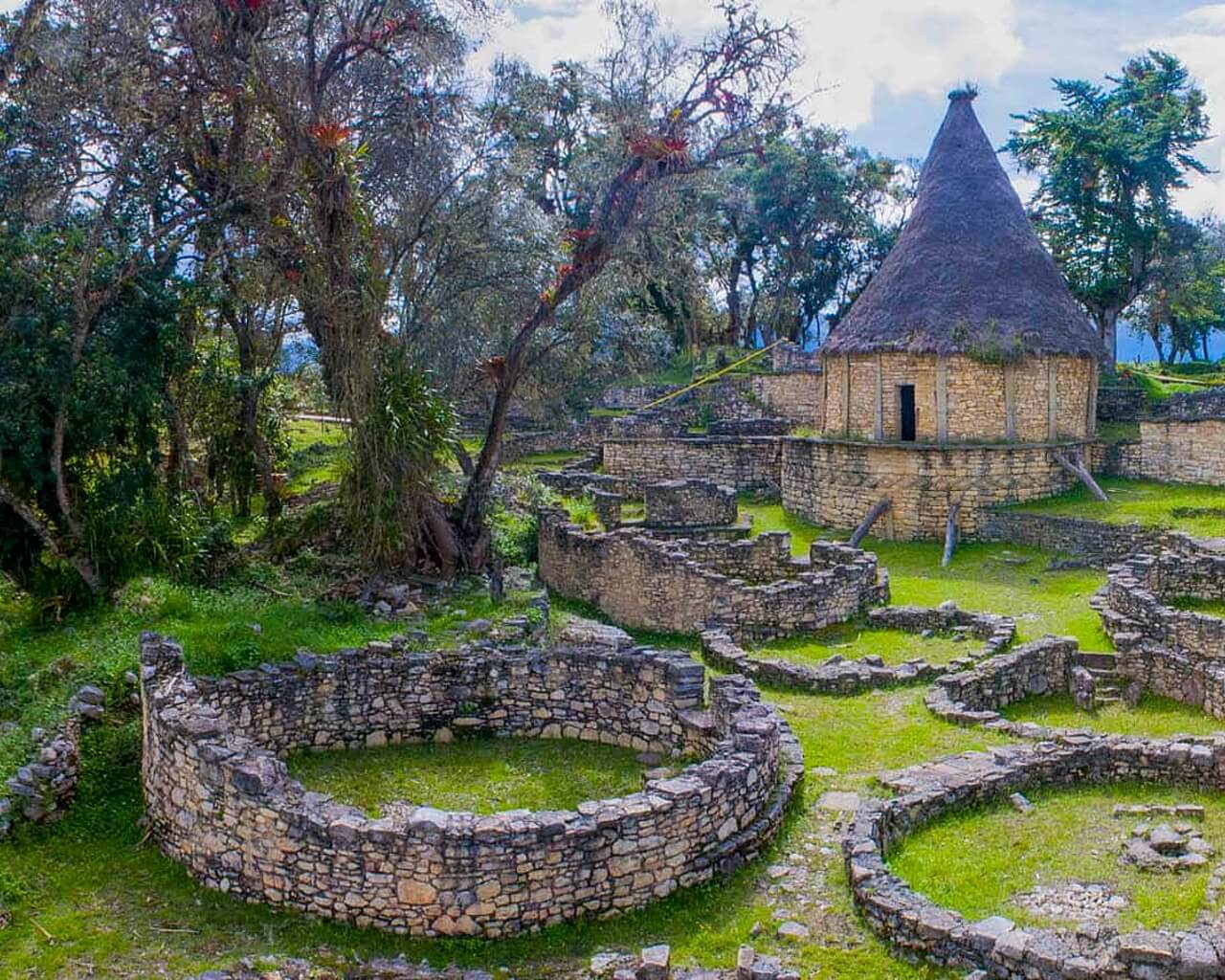 Voyages au Pérou, Kuelap