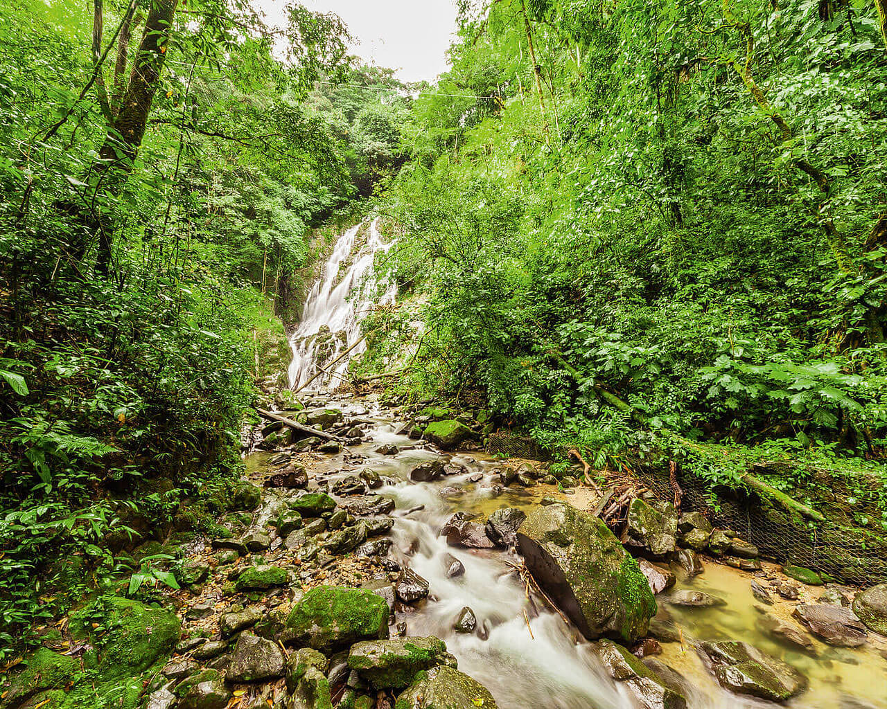 Voyages, Panama, Valle de Anton